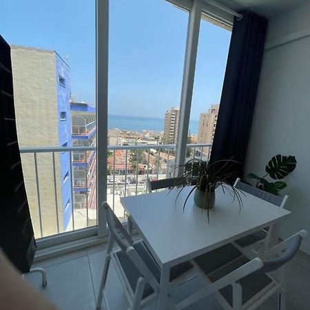 Apartamento Con Vistas Al Mar A Metros De La Playa Carihuela Soleil Apartment Torremolinos Luaran gambar