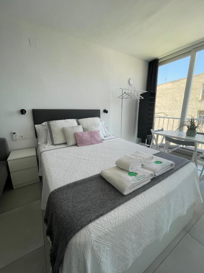 Apartamento Con Vistas Al Mar A Metros De La Playa Carihuela Soleil Apartment Torremolinos Luaran gambar